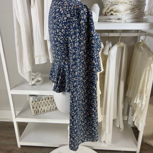 Shein sz. XS blue cropped blouse. soft girl, feminine flowy. #1949 - Picture 3 of 8